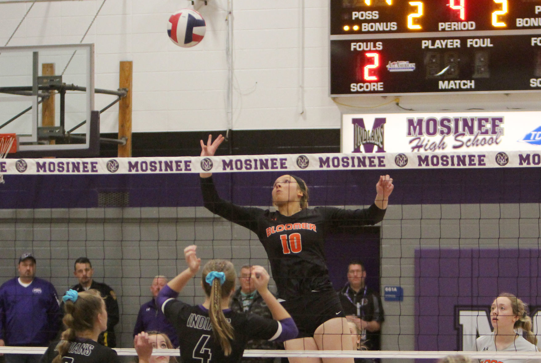 Bloomer volleyball at Mosinee 11-2-19